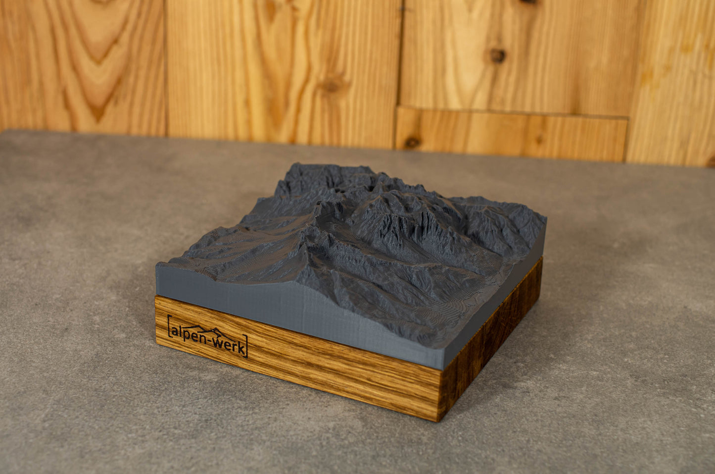 Relief "Oak" Rosengartengruppe