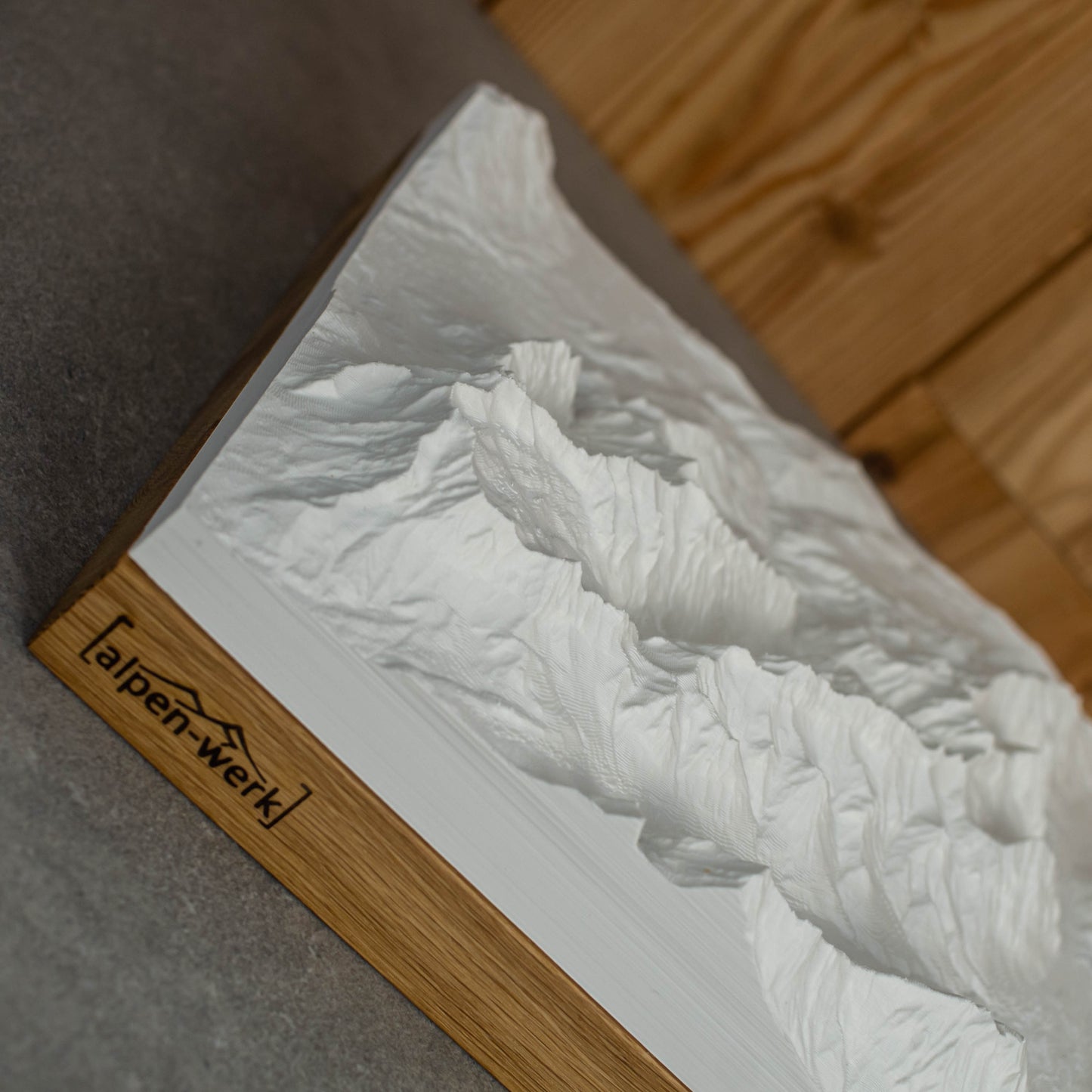 Relief "Oak" Zugspitzmassiv