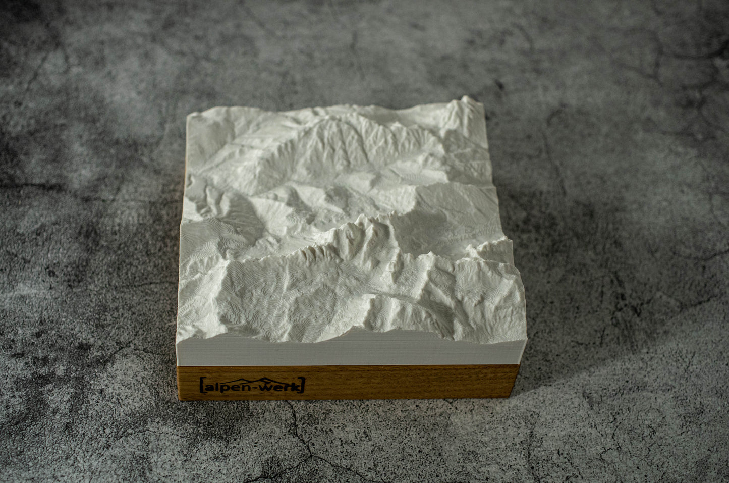 Relief "Oak" Geislerspitzen