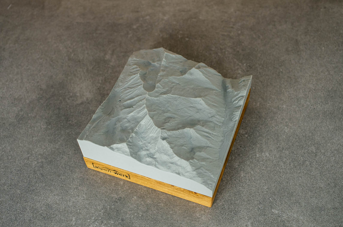 Relief "Oak" Wildkarspitze