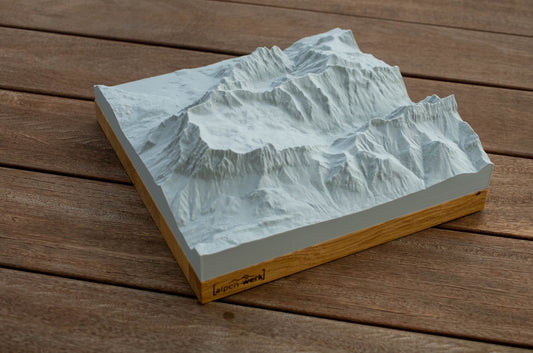 Relief "Chêne" Zugspitze avec crête anniversaire